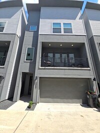 Building Photo - 2852 Cline St