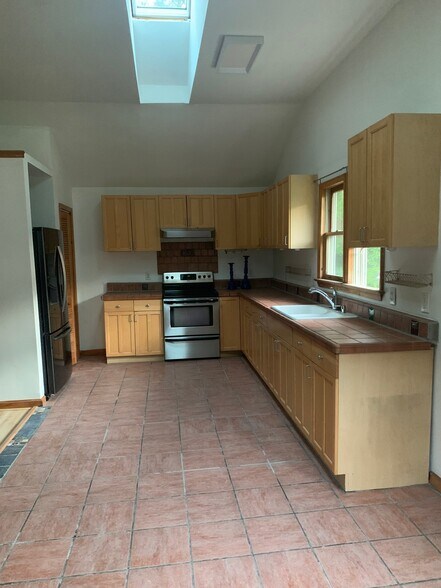 Building Photo - 18059 Foxfire Trail