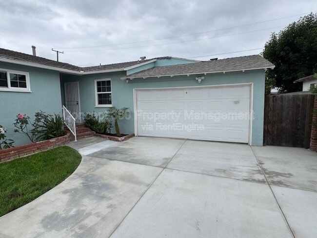 Building Photo - 20915 S Menlo Ave