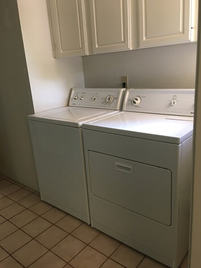 Building Photo - Cozy 2 Bedroom 1 bath in Philomath