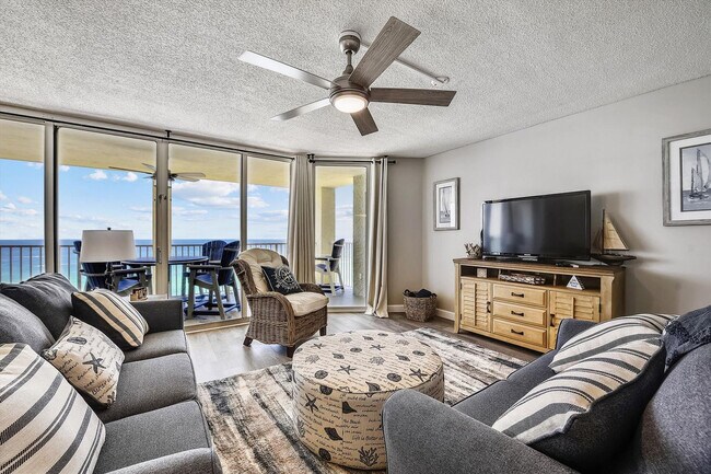 Building Photo - 10515 Front Beach Rd