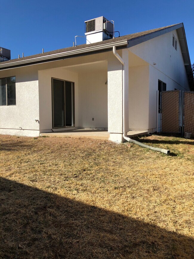 Building Photo - PM16-00150S: Concho
