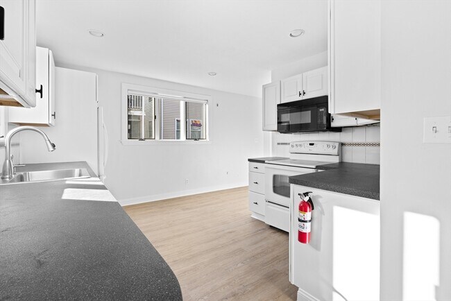 Building Photo - 31 Fenwick St