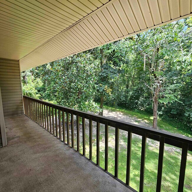 Building Photo - 2927 Woodrich Dr
