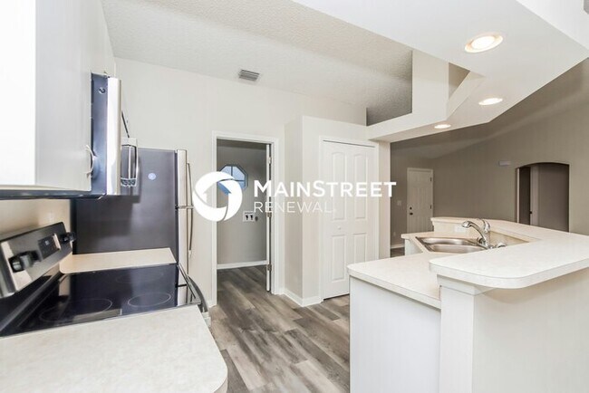 Building Photo - 3 Bedroom Pet-Friendly Home in VERO BEACH,...