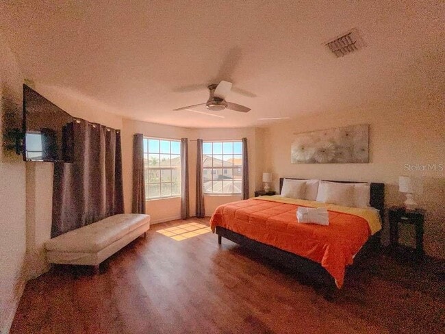 Building Photo - 241 Vista Loop