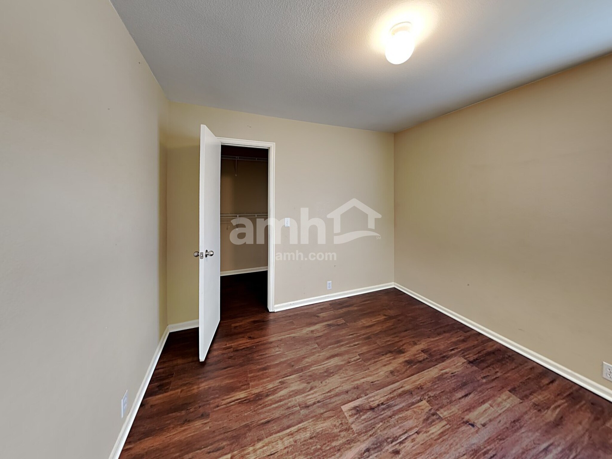 Building Photo - 1131 White Stone Way