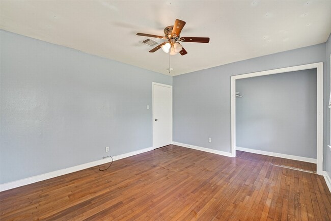 Building Photo - 3918 Tavenor Ln