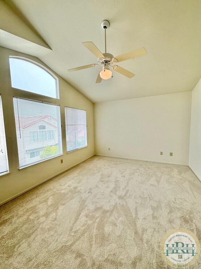 Building Photo - Large 6 BR|3 BA in the coveted Community Of Traditions Belhaven in Daly City With Views Of The Hills