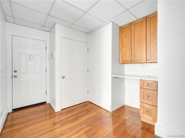 Building Photo - 56 S Highland Ave