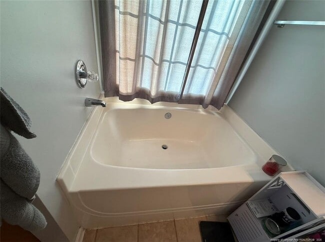 Building Photo - 23 Bishop Ct