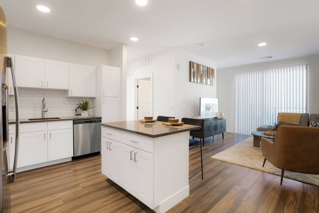 Building Photo - Enova