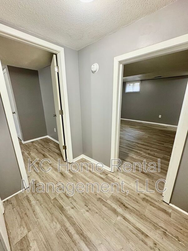 Building Photo - 3904 Springfield St