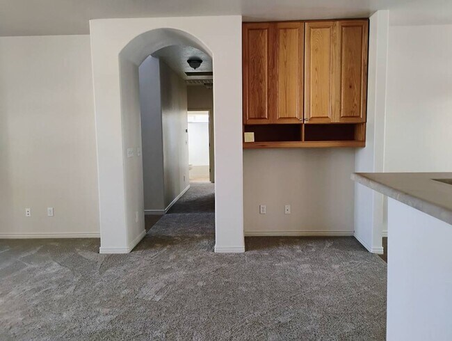 Building Photo - 2572 S 500 W