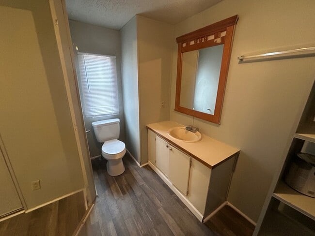 Building Photo - 201 Williams Cir