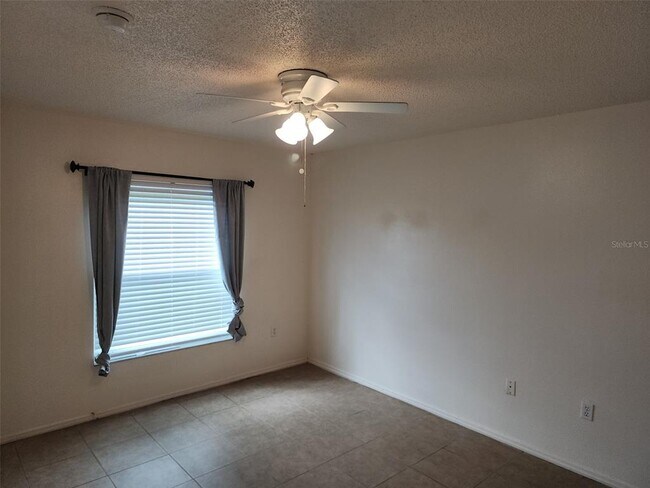 Building Photo - 13336 Fairway Glen Dr