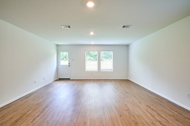 Building Photo - 3323 Avary River Ln