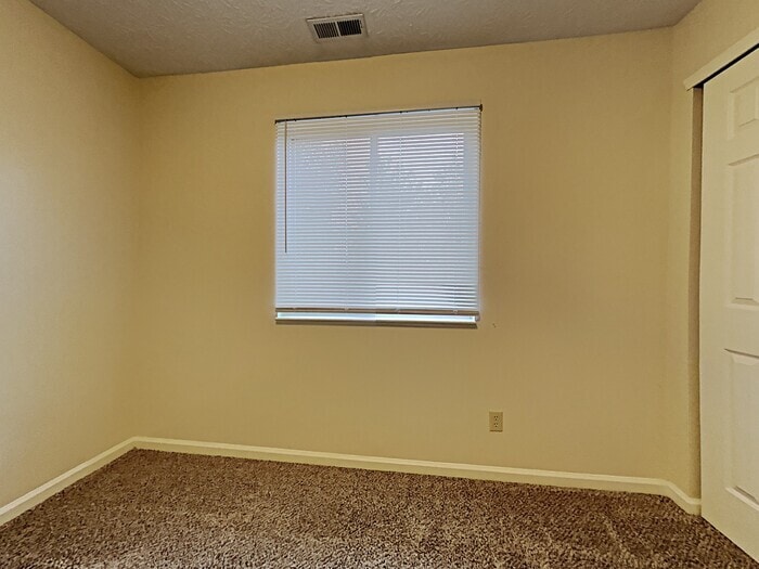 Building Photo - 6578 Largo Ln