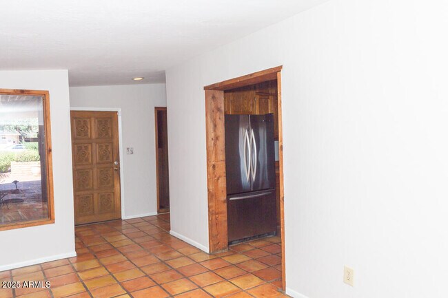 Building Photo - 2601 N 68th Pl