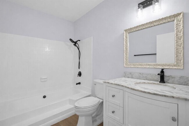 Building Photo - 10110 Winsford Oak Blvd