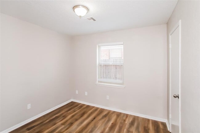Building Photo - 2837 Green Canyon Dr