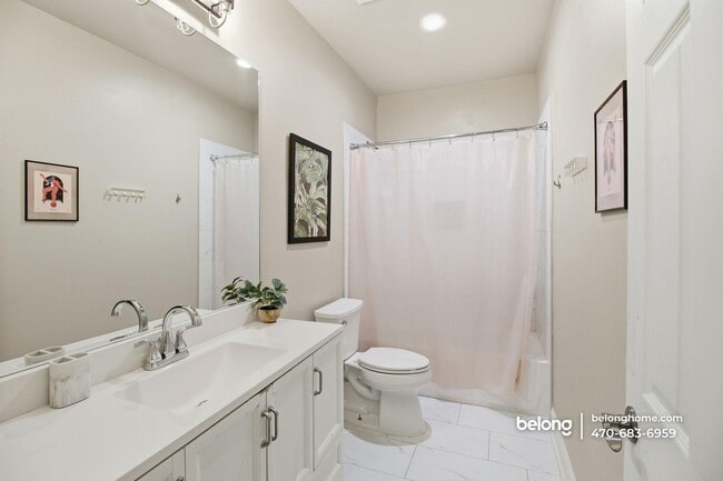 Building Photo - 1488 Beecher St SW