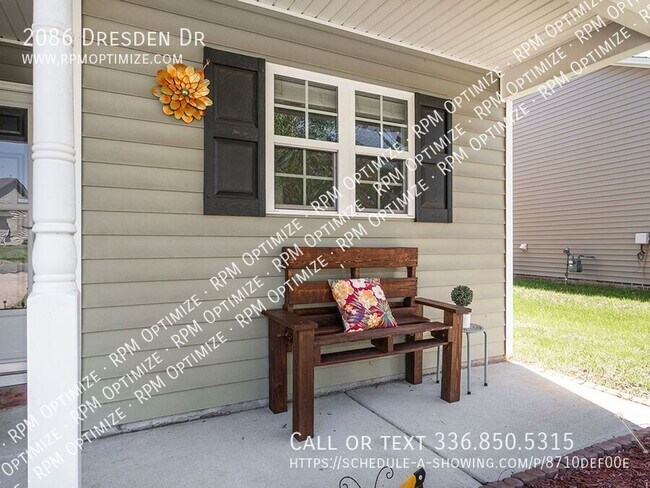 Building Photo - 2086 Dresden Dr