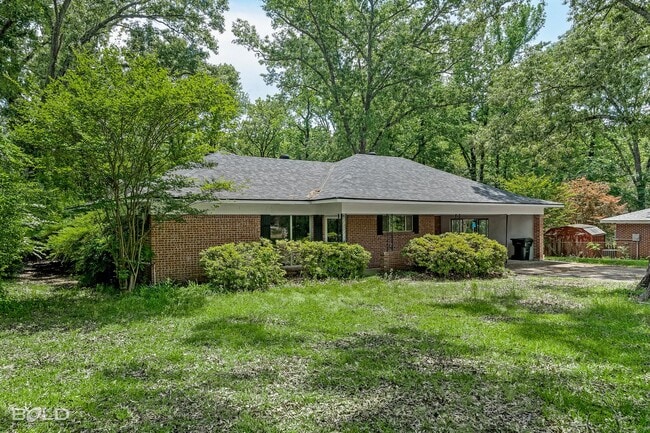 Building Photo - 6119 Bradford Dr