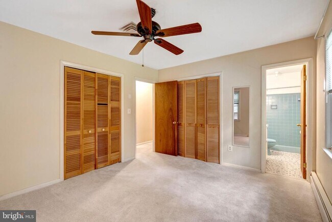 Building Photo - 5315 Summit Dr
