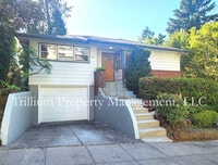 Building Photo - 405 SE 68th Ave