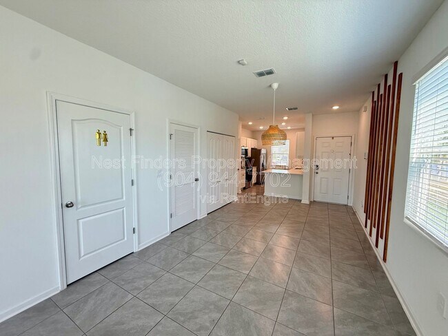 Building Photo - 56 Sage Br St