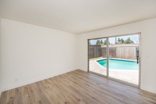Building Photo - COSTA MESA: 3 Bedroom Single Story Home with a Pool