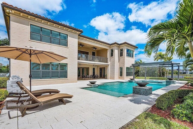 Building Photo - 17511 Cadena Dr