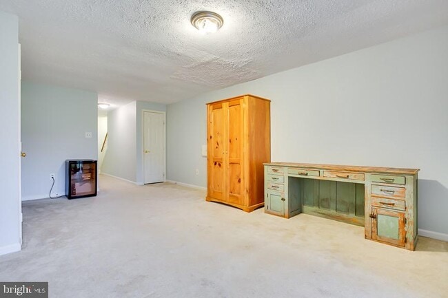 Building Photo - 12867 Mill House Ct