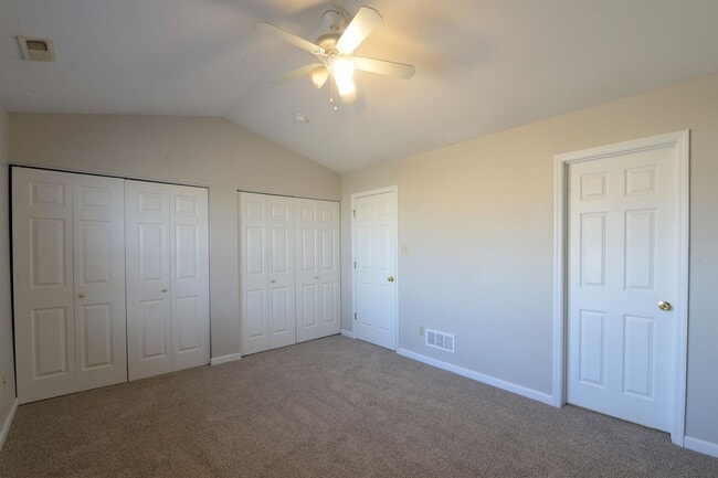 Building Photo - 4939 Heritage Heights Cir