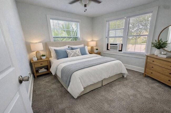 Building Photo - 1310 28th St N