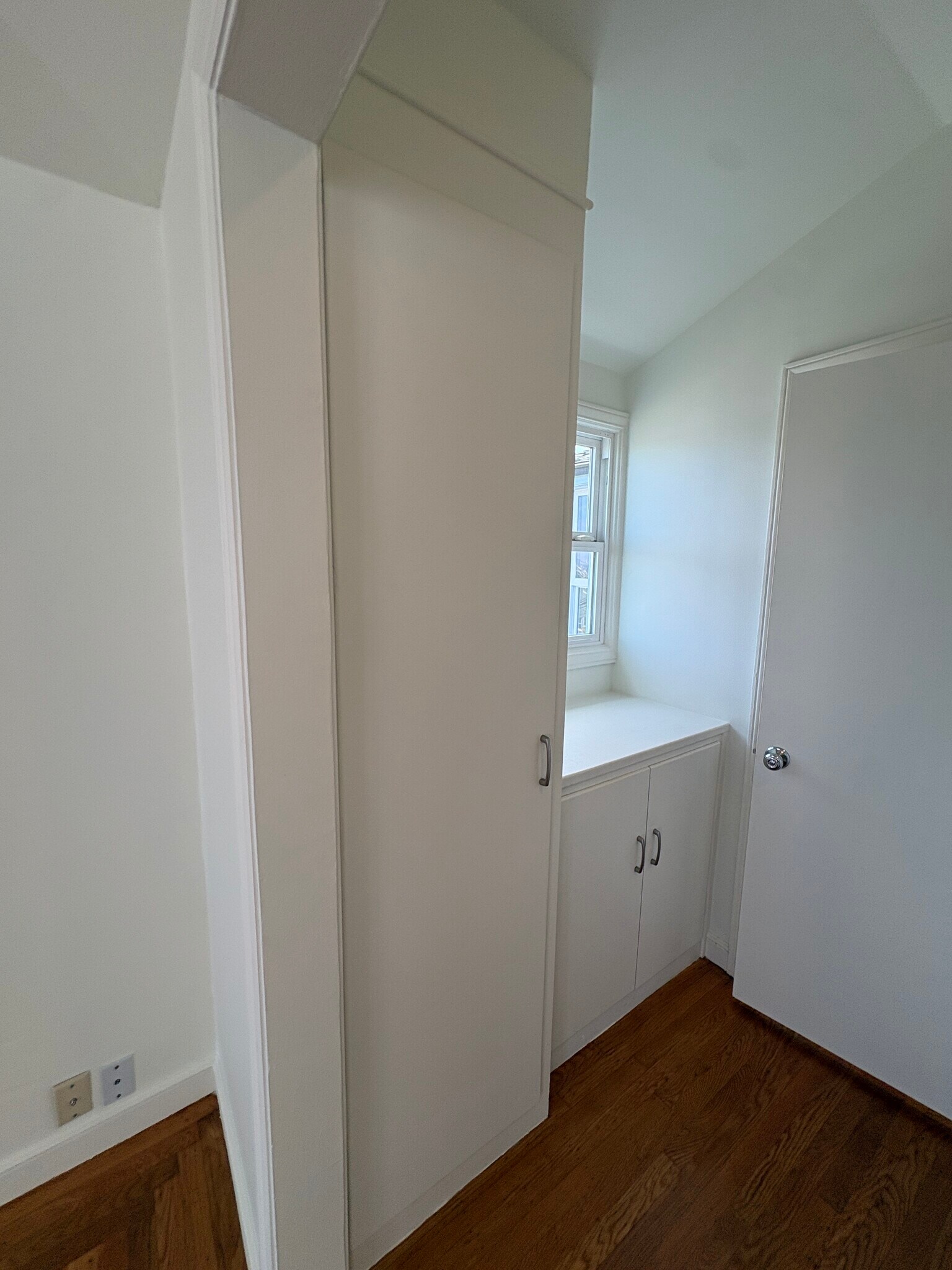 Building Photo - 1703 Funston Ave