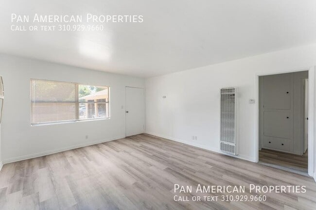 Building Photo - 546 W D St