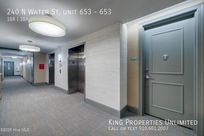 Building Photo - 240 N Water St