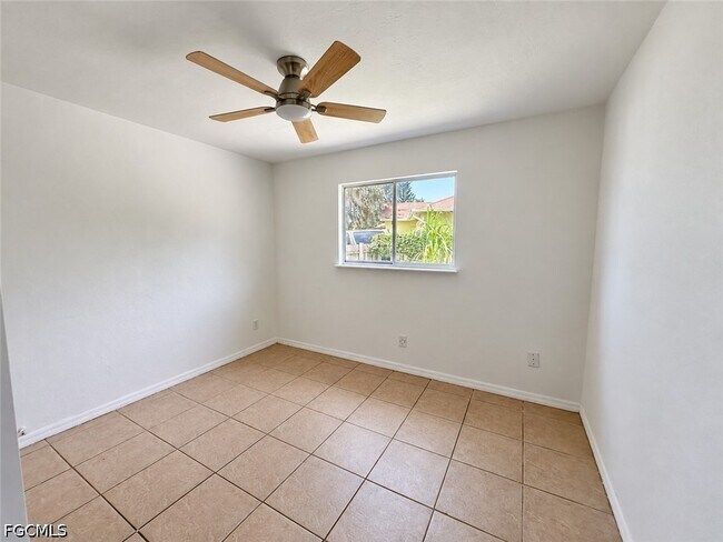 Building Photo - 26825 St Thomas Dr