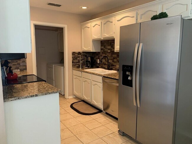 Building Photo - 2716 Rocky Lane Road - 1