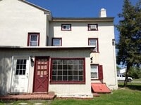 Building Photo - Experience History in this Unique 1 Bed / ...