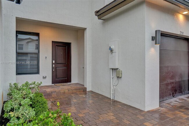 Building Photo - 250 SW 159th Ct