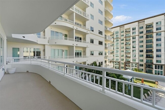 Building Photo - 100 S Eola Dr