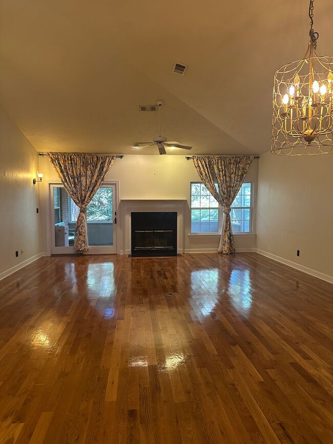 Building Photo - Killearn Pebble Creek HOA Community 2/2 Si...