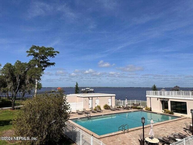 Building Photo - 6000 San Jose Blvd