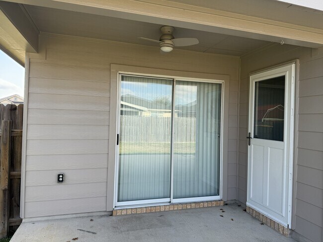 Building Photo - 216 Pullman Pl Blvd