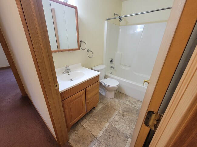 Building Photo - 4615 Fairfax St