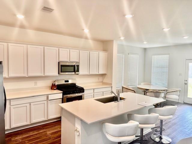 Building Photo - 15338 Majestic Knight Dr