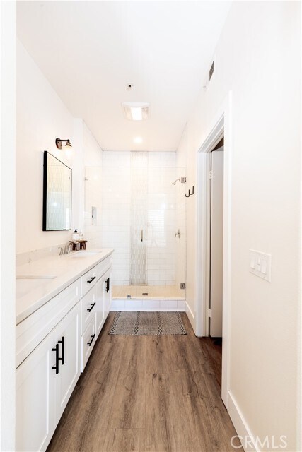 Building Photo - 99 Montana Del Lago Dr